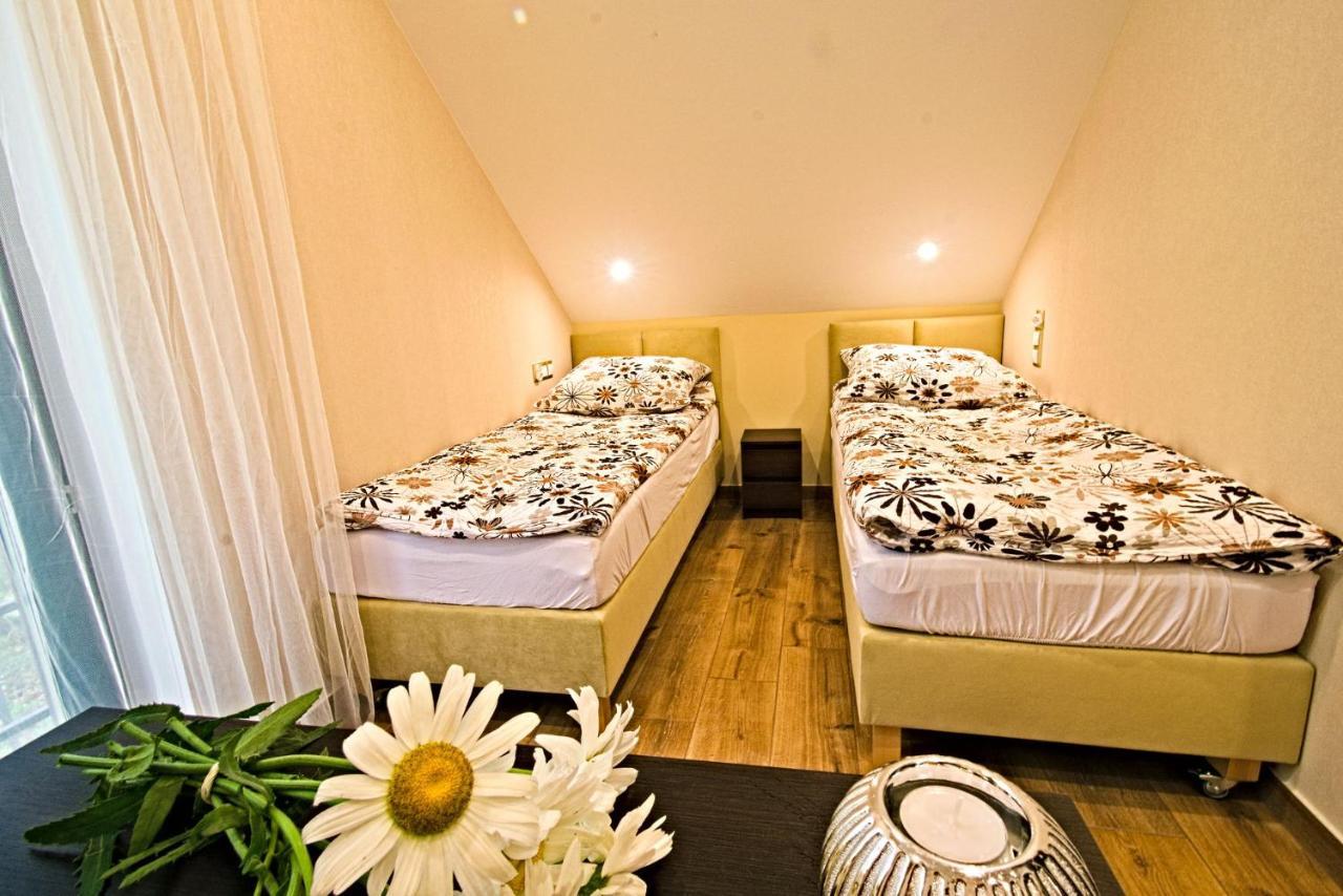 Daisy - Sunny Flowers Apartments Łukęcin Eksteriør billede